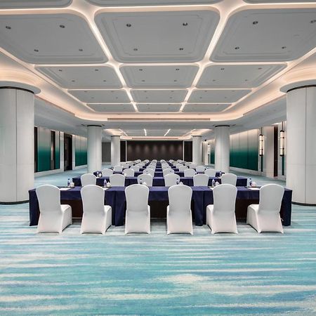 Xiamen International Seaside Hotel -Hotel Corridor Leads To The Stone Exhibition Hall Exterior foto