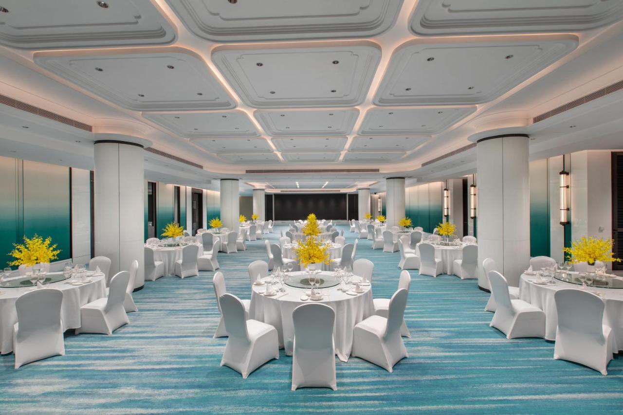Xiamen International Seaside Hotel -Hotel Corridor Leads To The Stone Exhibition Hall Exterior foto